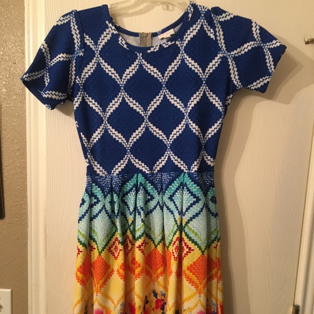 LuLaRoe Medium Amelia